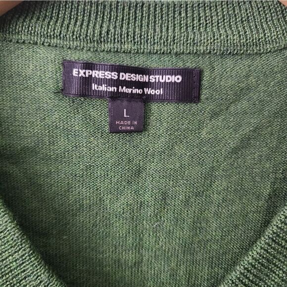 Express Design Studio Italian Merino Wool V-neck sweater - Picture 11 of 12